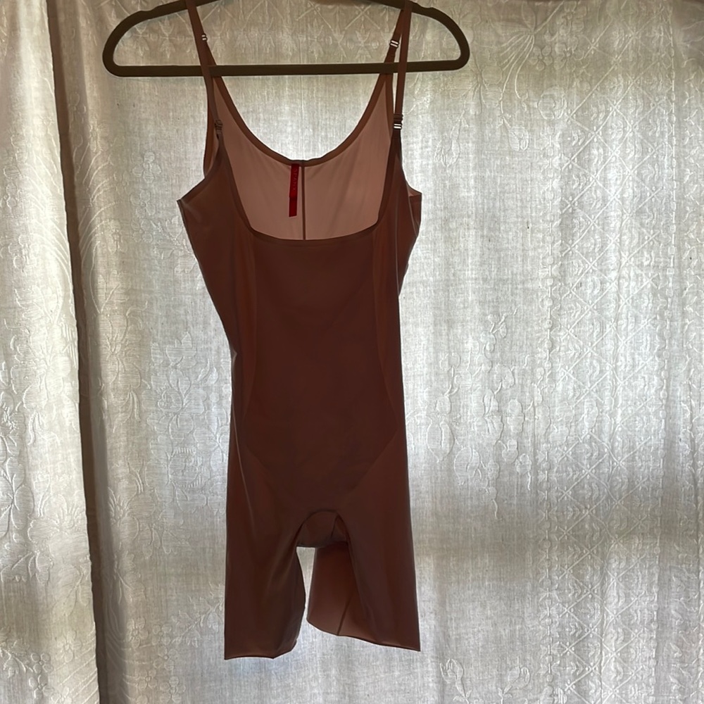 Spanx Open Bust Mid-Thigh Bodysuit